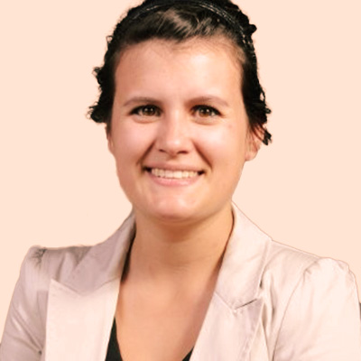 Richelle Headshot 400x400px